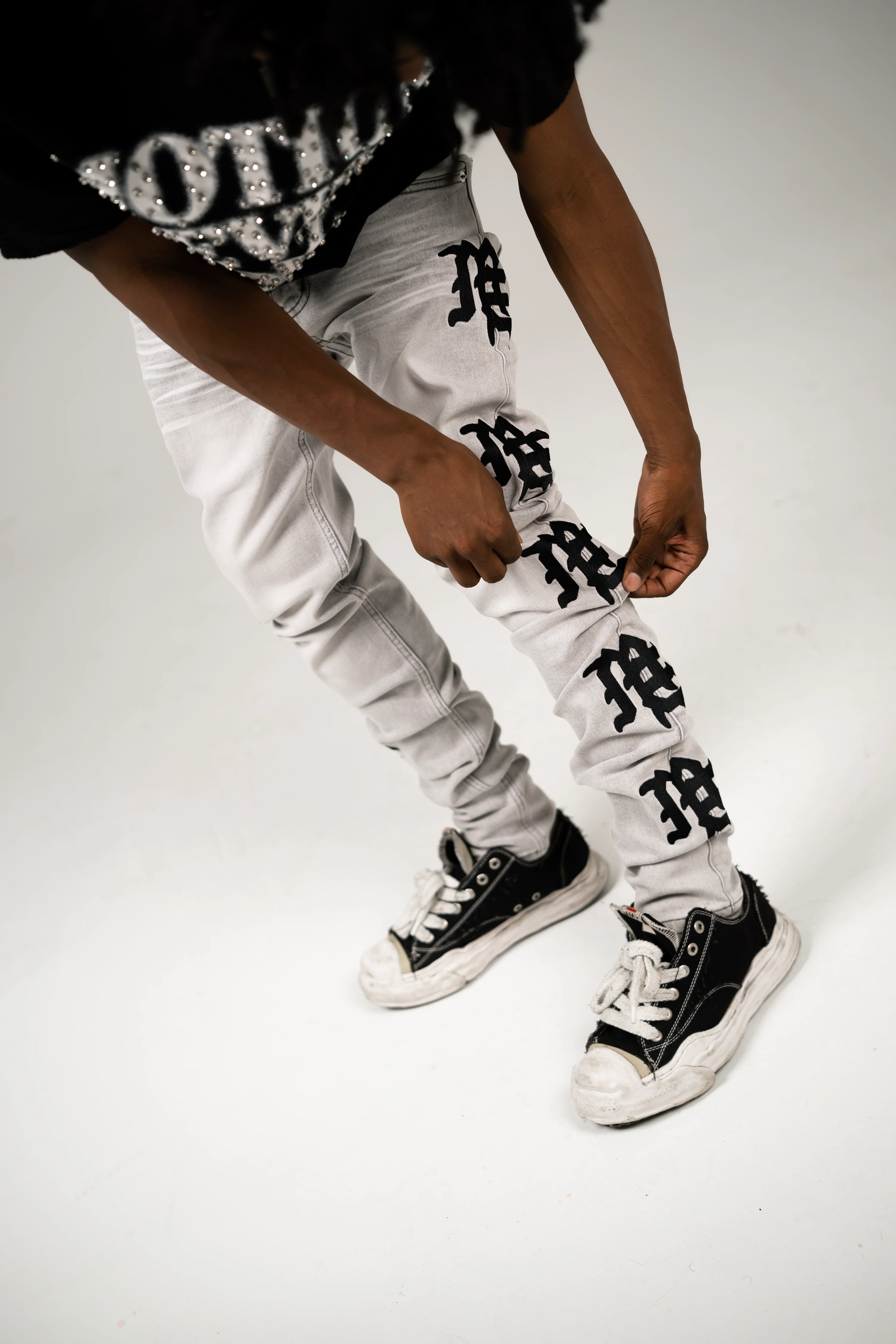 Monogram Denim Grey Wash - Image 3